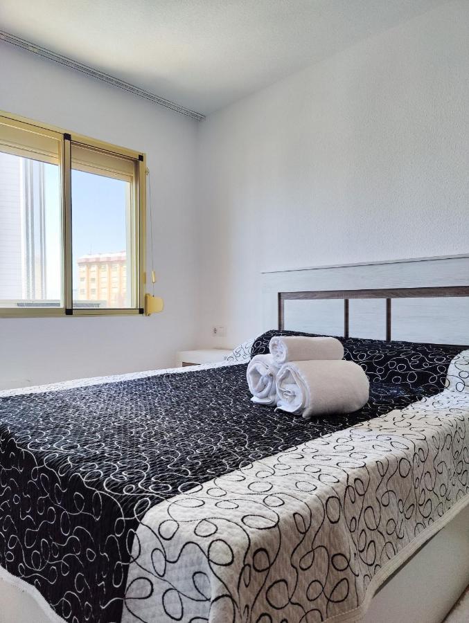 Gerona Sea View Apartments Бенідорм Екстер'єр фото
